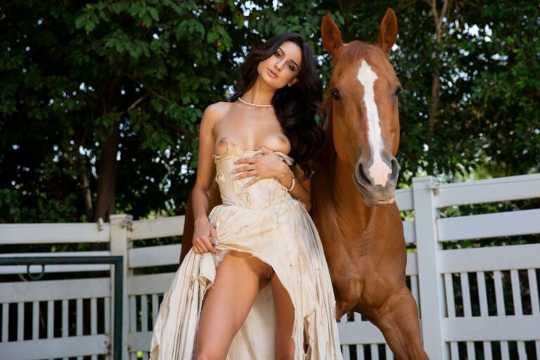Eliza Ibarra vr xxx scenes