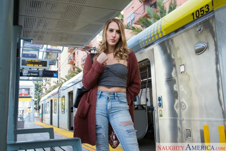 Cadence Lux vr porn videos