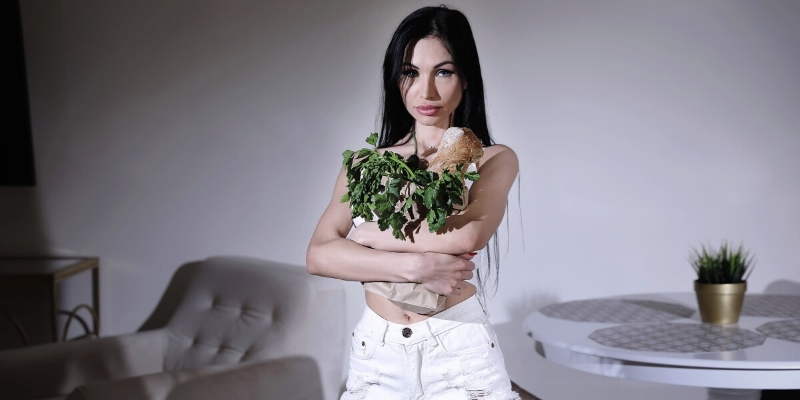 Watch Sasha Rose in “Kind-Hearted Girl” VR Porn Video