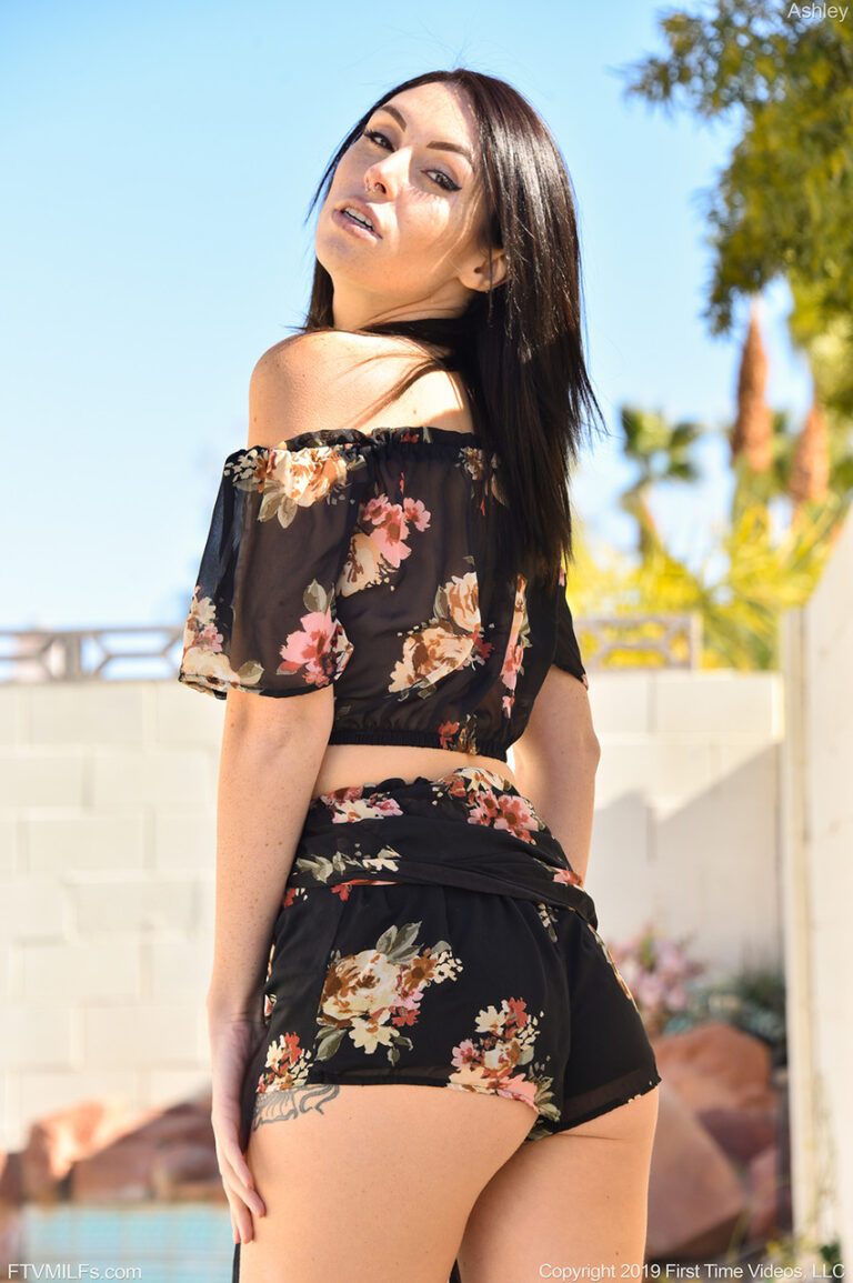 Ashley Wolf vr xxx movies